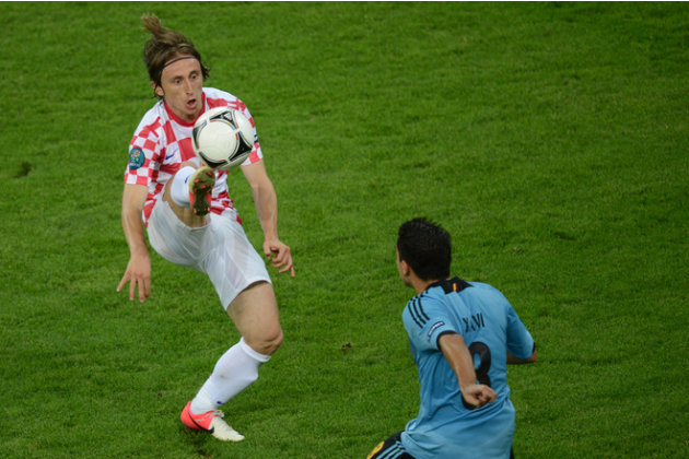 Croatian Midfielder Luka Modric Controls AFP/Getty Images