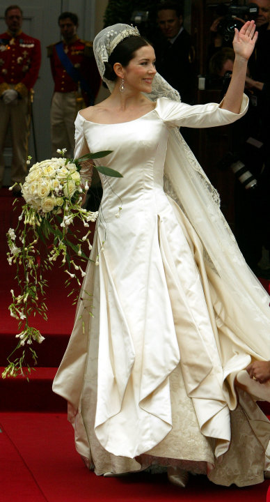 Miss Mary Elizabeth Donaldson di hari pernikahannya dengan Pangeran Frederik dari Denmark.