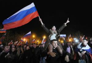 Pro-Russian Crimeans celebrate in Sevastopol after …