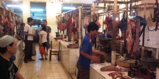 Daging sapi mahal, pedagang bakso beralih ke daging babi?