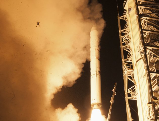 A frog is captured during a lift off of NASA&#39;s Lunar Atmosphere and Dust Environment Explorer from NASA&#39;s Wallops Flight Facility in Virginia