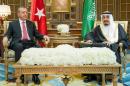 Saudi King Salman bin Abdulaziz al-Saud (right) meets with Turkish President Recep Tayyip Erdogan for talks in Riyadh, on March 2, 2015