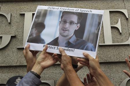Hong Kong lets Snowden leave in move bound to infuriate U.S. ...