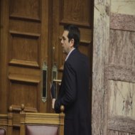 ΣΥΡΙΖΑ: Στον αέρα ο προϋπολογισμός - Η κυβέρνηση μάς κορϊδεύει για την Τρόικα