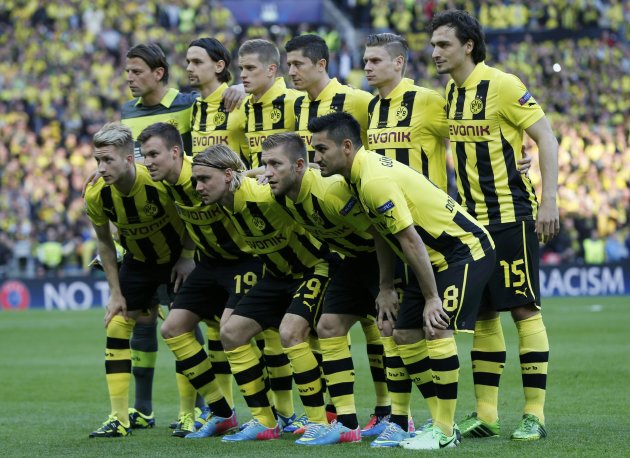 The Borussia Dortmund starting squad poses before the Champions League Final soccer match against Bayern Munich at Wembley Stadium in London