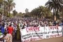 Una manifestazione di donne a Bamako, il 10 gennaio, chiede colloqui a livello nazionale per mettere fine alla paralisi politica nel sud del Mali