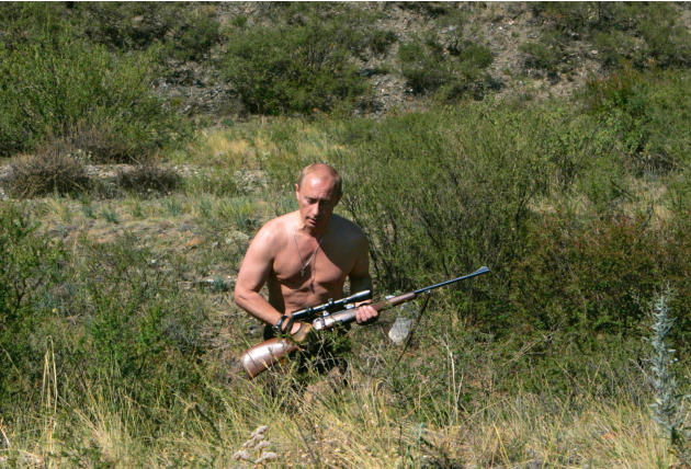 بالصور تعرف على الانسان في شخصية الرئيس بوتين من خلال هواياته Cb05ea33-4ec5-473c-b46d-324bfbcbafbd-RTR1TE3C-jpg_154544