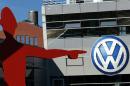The German government has given Volkswagen until October 7 to explain how it will resolve the pollution-cheating scandal