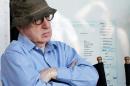 Woody Allen nie de nouveau avoir agressé sexuellement sa fille adoptive