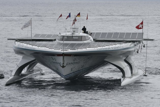 Solar power boat