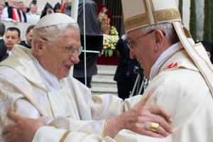 Pope Francis (right) greets Pope emeritus Benedict …