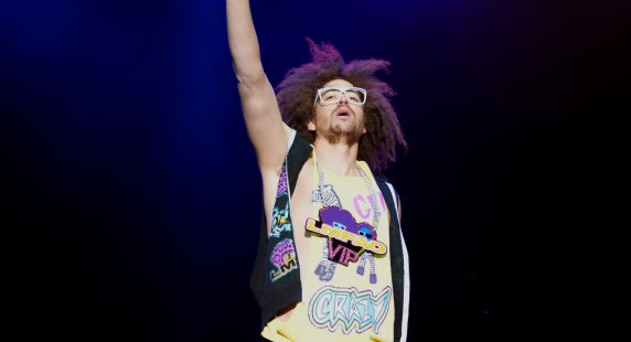 RedFoo du groupe LMFAO se lance en solo avec "Bring Out The Bottles ...