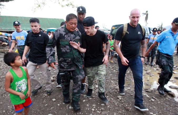 Justin Bieber Visits Areas Of Philippines Left Devastated By Typhoon Haiyan