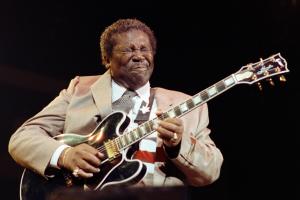 Blues legend B.B. King dies, aged 89 - Yahoo News