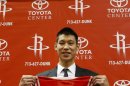 Houston Rockets Agree to Terms With Jeremy Lin in Houston, Texas火箭人林書豪