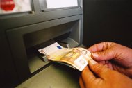 «Επέστρεψαν» 900 εκατ. ευρώ στις ελληνικές τράπεζες