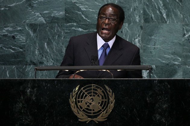 استفاد روبرت موجابي رئيس زيمبابوي من رصيد بلاده من الماس وجمع ثروة تقدر بخمسة مليارات دولار