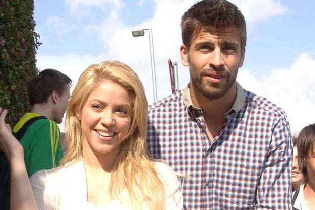 صور أشهر صديقات وزوجات لاعبي كرة القدم  2013 Shakira-and-Gerard-Pique-jpg_122709