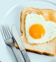 Ο μύθος των αυγών: πόσα επιτρέπεται να καταναλώνουμε;