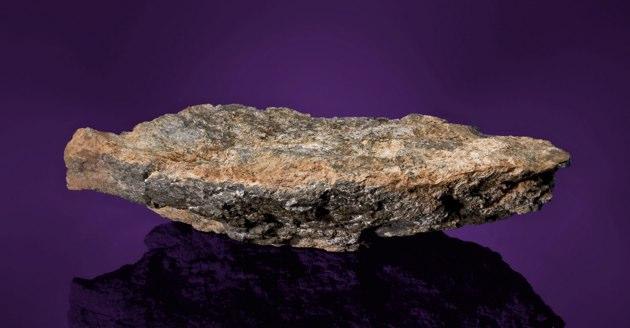 Cục đá quí Mw-630-moon-rock-630w