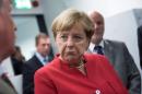 German Chancellor Merkel visits Leib­niz In­sti­tute for Plas­ma Sci­ence and Tech­no­lo­gy in Greifswald