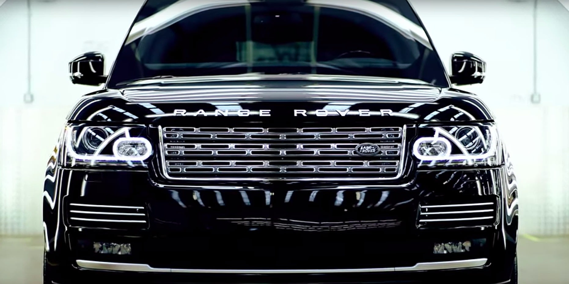 Land Rover's new bulletproof SUV is a tank dressed in a tuxedo