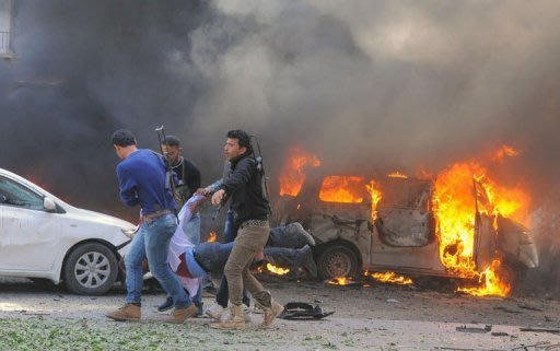 Au moins 31 personnes, en majorité des civils, ont été tuées dans l'attentat à la voiture piégée jeudi près du siège du parti Baas au pouvoir dans le centre de Damas, selon un bilan de l'Observatoire syrien des droits de l'Homme (OSDH)