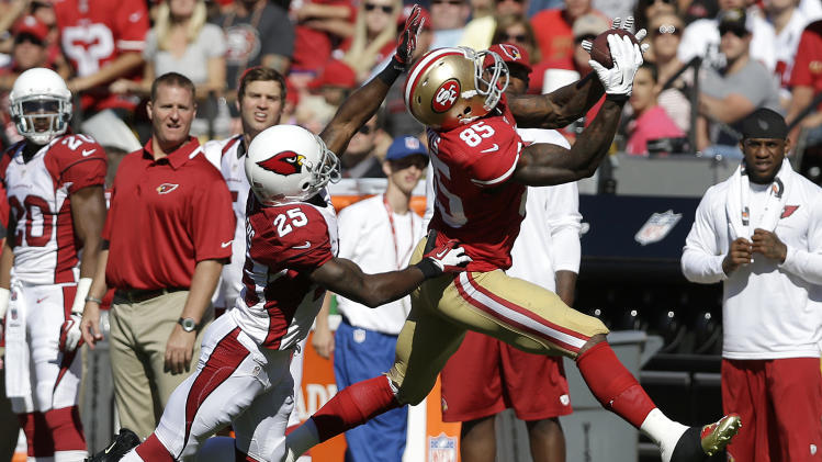 Big day by Davis lifts 49ers past Cardinals 32-20