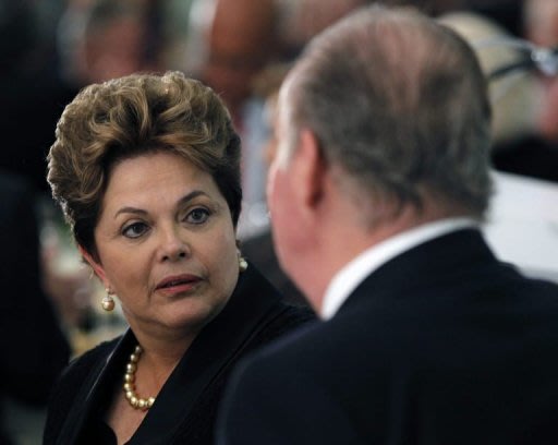 Dilma conversa com o rei Juan Carlos da Espanha