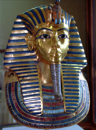 This July 1996 photo shows the mask of King Tutankhamun at the Egyptian Museum in Cairo. On Wednesday, Jan. 21, 2014, conservators at the museum say t...