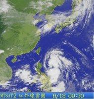 菲律賓東方海面上的熱低壓，18日上午9點20分增強為輕度颱風「麗琶」。(圖／取自中央氣象局)