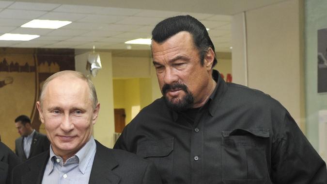 Steven Seagal Loves Putin and Might Become a Russian Citizen Because of Ukraine