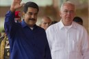 El presidente de Venezuela, Nicolás Maduro (i), y el ministro venezolano de Petróleo y presidente de PDVSA, Rafael Ramírez. EFE/Archivo