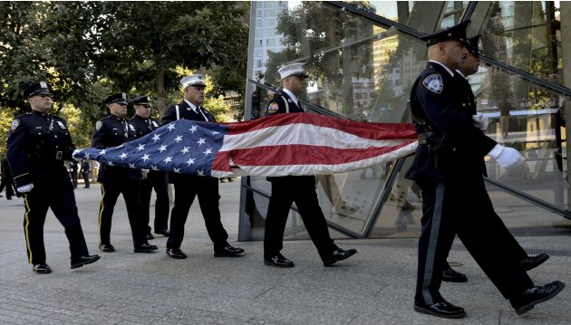 9/11 en Honor a los caidos 2012-09-11T125834Z_219453185_TB3E89B101BU2_RTRMADP_3_USA-SEPT11