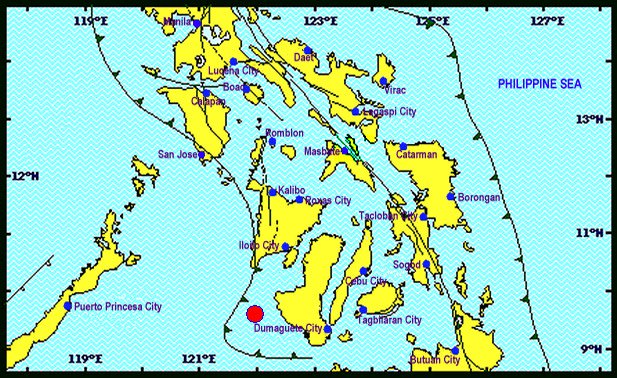 A magnitude-5 quake hit the Guimaras area Sunday night even as state seismologists warned of possible aftershocks. (Photo from PHIVOLCS)