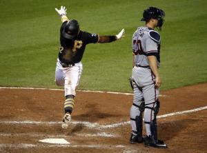 Mercer's walk-off lifts Pirates to 3-2 win over …