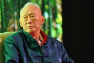 Singapore's former prime minister Lee Kuan Yew attends the Standard Chartered Forum in Singapore on March 20, 2013. Singapore's founding father Lee Kuan Yew, who will turn 90 next month, said in a new book published Tuesday that he feels weaker by the day and wants a quick death