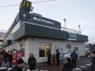A McDonalds restaurant is seen near the central railway station in Kiev February 16, 2012. REUTERS/Gleb Garanich