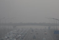 美國商會認為除了中國市場勞動成本增加以及企業難覓人才，空氣汙染已成為壓垮駱駝的最後一顆粉塵。（photo by 大杨 on Flickr- used under Creative Commons license）