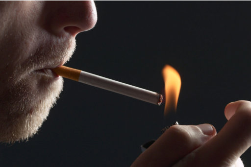 Νεκρός 77χρονος από πυρκαγιά που ξέσπασε από αναμμένο τσιγάρο