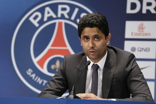 O presidente do Paris Saint-Germain, Nasser Al-Khelaifi, na apresentação oficial de Edinson Cavani nesta terça (16)