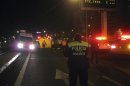 Fotografía facilitada por el Ayuntamiento de Madrid del accidente ocurrido esta noche en la capital en el que dos personas han muerto y otra ha resultado herida grave en un triple atropello. EFE