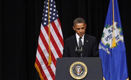 At memorial, Obama pledges effort to reduce gun violence - Yahoo! News