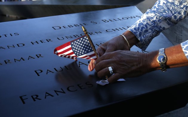 9/11 en Honor a los caidos 2012-09-11T130336Z_97469311_GM1E89B1MF201_RTRMADP_3_USA-SEPT11