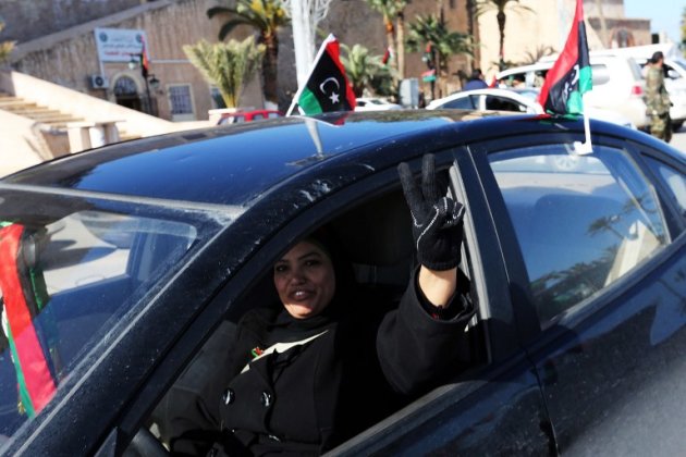 واستبقت السلطات الليبية إحياء الذكرى بتكثيف الإجراءات الأمنية وتعليق حركة الطيران الدولي باستثناء مطاري بنغازي وطرابلس، ومنع الدخول والخروج من جميع المنافذ البرية خلال الفترة من 13 وحتى 18 فبراير/شباط