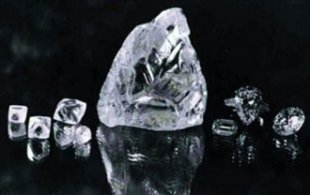 Tesoro de diamantes se formó por impacto de meteorito El-diamante-es-el-material-mas-duro-y-conductivo-que-se-puede-encontrar-en-la-Naturaleza