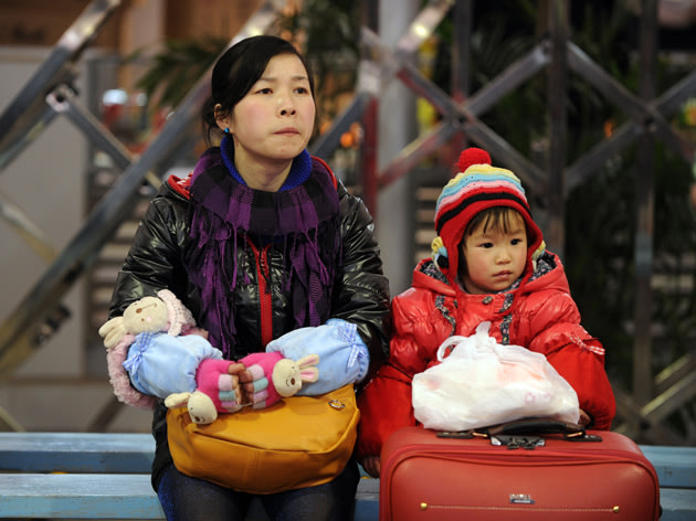Una pareja china vende a su bebé por un iPhone
