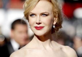 Kidman Dishes On Love With Cruise