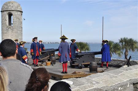 Volunteers re-enact a colonial era canon firing in St Augustine, Florida January 20, 2013, a regular tourist attraction at the 17th century Spanish-built fort San Marcos. REUTERS/Michael Adams