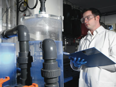 空氣+水製造汽油…英科學家辦到了 TimplusCo2tank400-300-jpg_114209